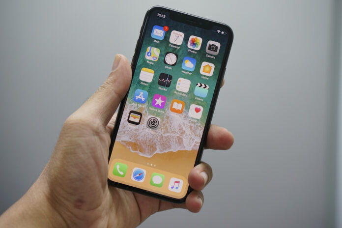 Jak kupić używanego iPhone'a i uniknąć kosztownych błędów?