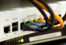 Przemysłowe IoT w hydraulice siłowej: od czujnika do chmury danych