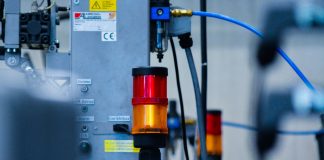 IO-Link w hydraulice siłowej: integracja czujników ciśnienia i temperatury